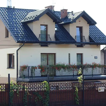 Bielany Apartment *